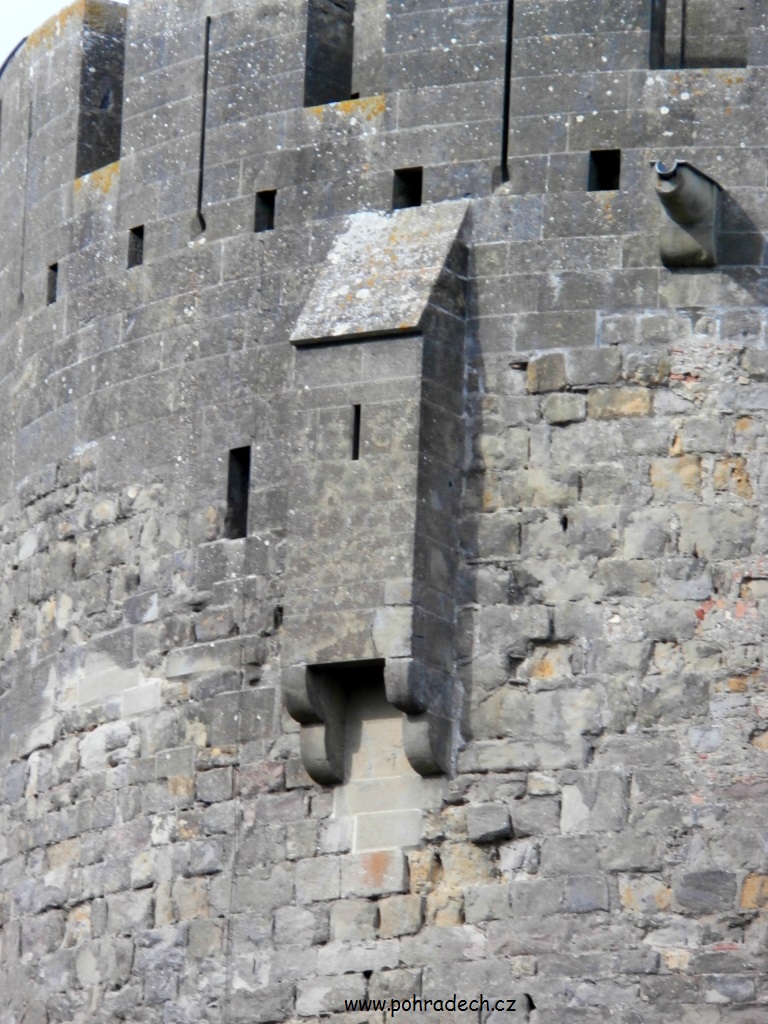 d Carcassonne