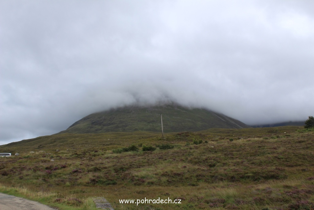 e3b hora GLAMAIG 775m