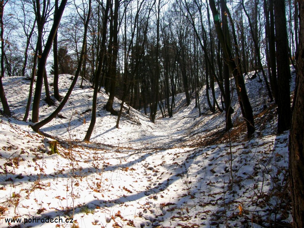 g2 západní příkop